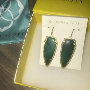 Kendra Scott drop earrings